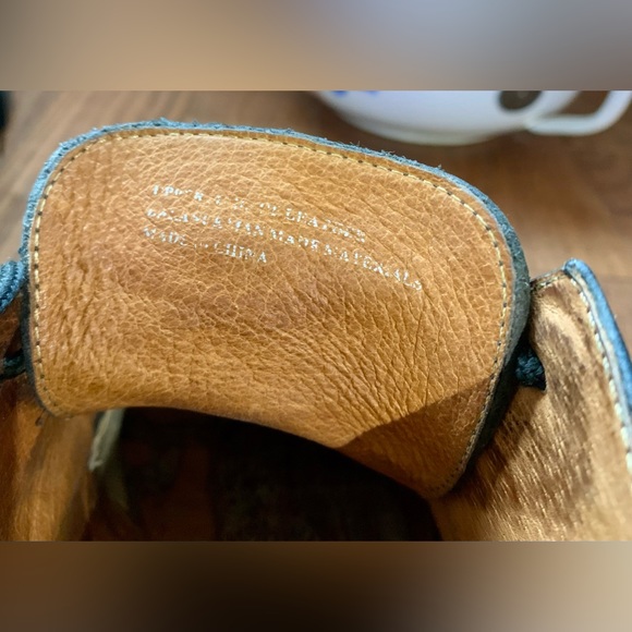 90s Steve Madden boot - Picture 5 of 11